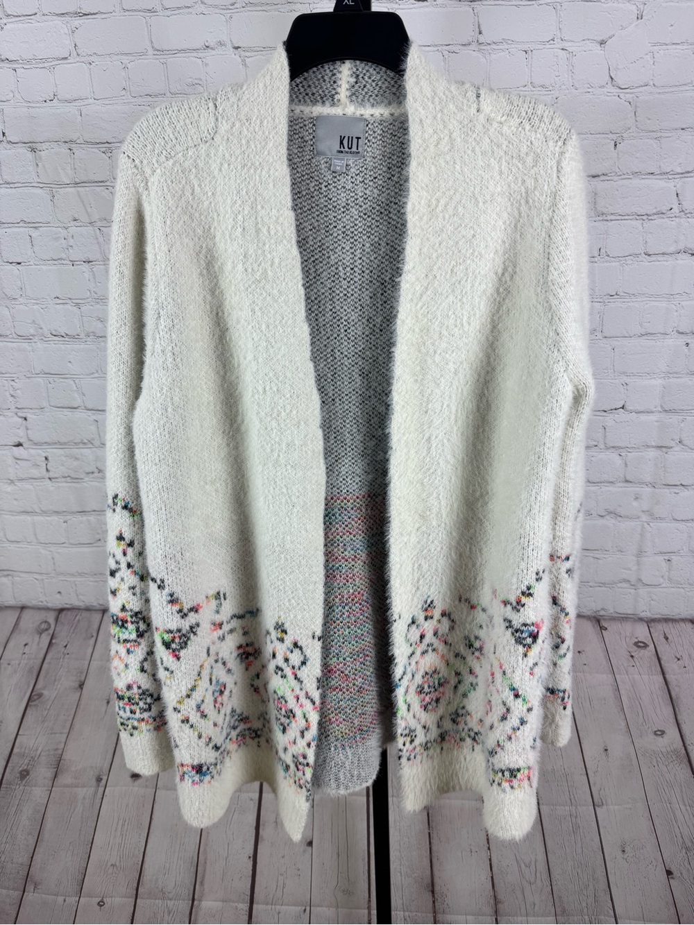 KUT from the Kloth Lennox Fuzzy Open Front Cardigan White Multi-Color Geo Size M
